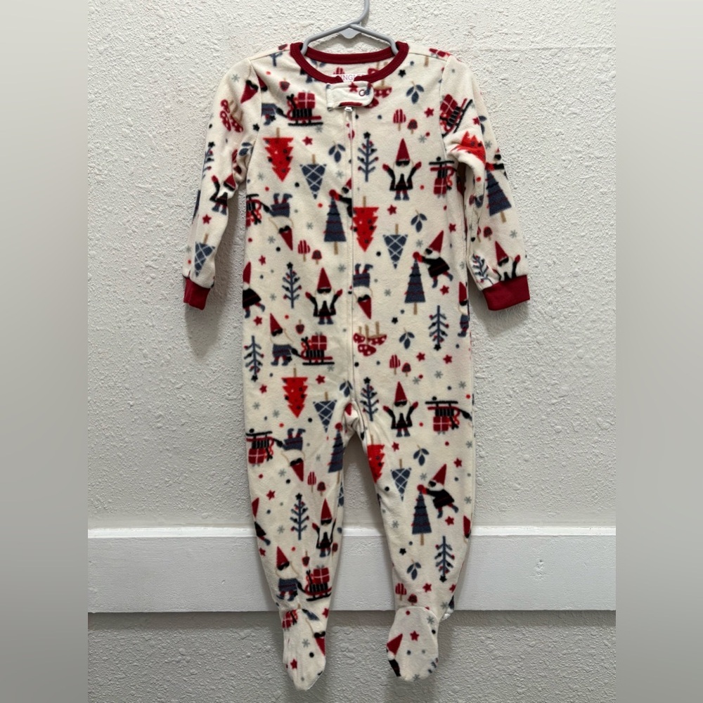 Jingles & Joy Christmas Gnomes and Tree One Piece Footie Pajamas NWOT 24M